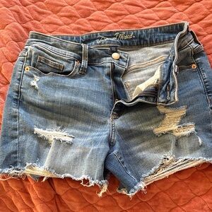 Universal Thread Distressed Denim Shorts